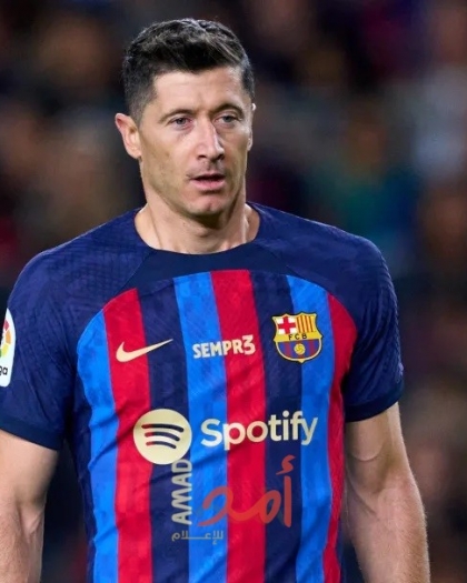 ليفاندوفسكي يعرض نفسه على ميلان الإيطالي ويرفض الدوري السعودي