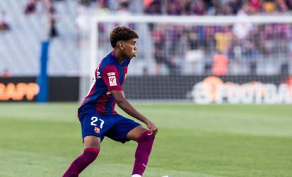 بي اس جي ضد برشلونة.. إيقاف لامين يامال صداع فى رأس إنريكي بعد إصابة مينديز